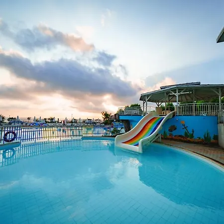 Отель Perla Club Приморско