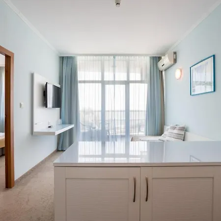 Отель Perla Club Приморско