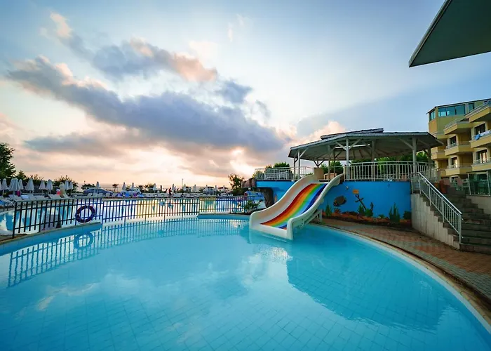 Szálloda Perla Club Primorszko