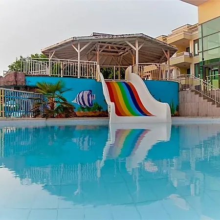 Perla Club بريمورسكو