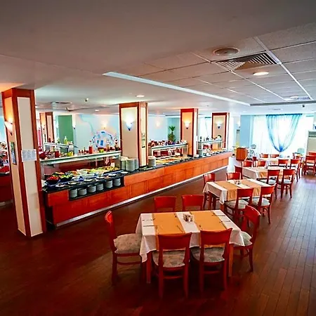 Perla Club بريمورسكو
