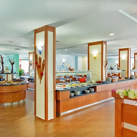 فندق Perla Club 4*