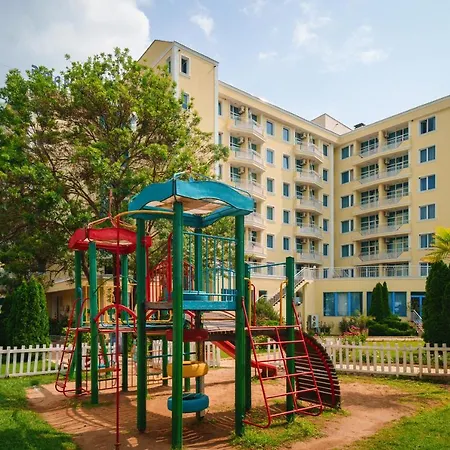 Perla Club بريمورسكو