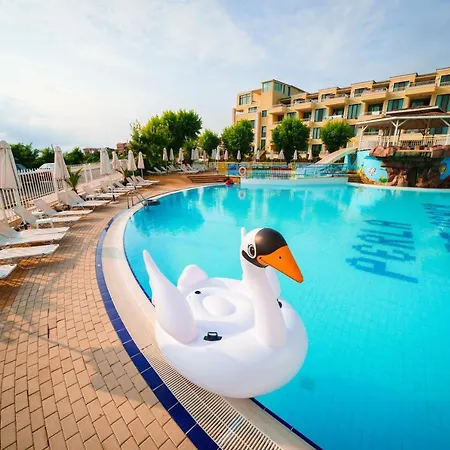فندق Perla Club