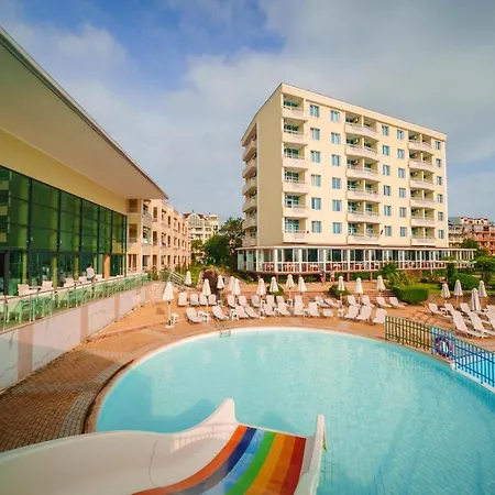 Perla Club فندق 4*